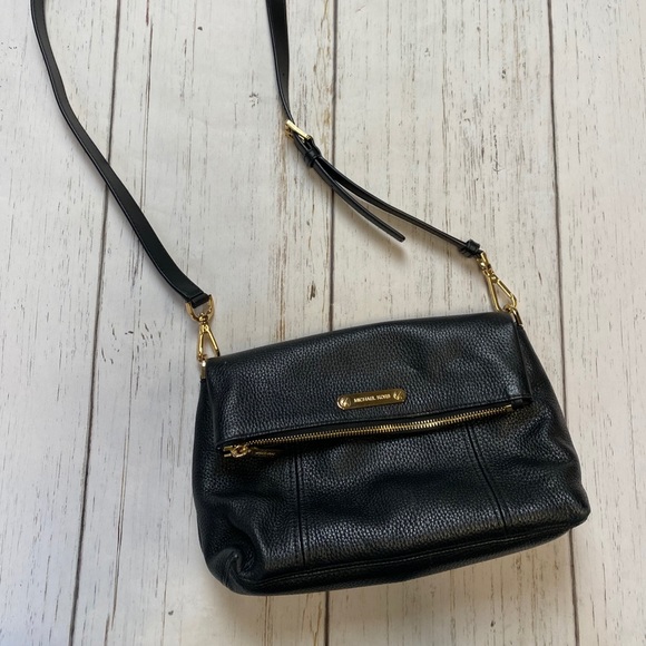 Michael Kors Crossbody flap Tote purse